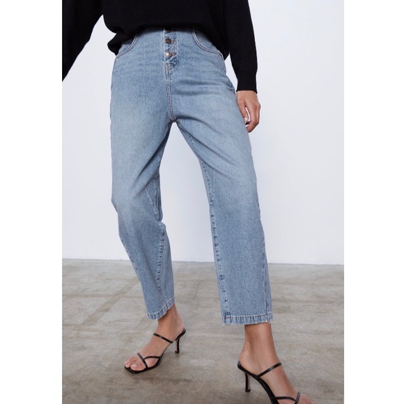Zara High Waisted Slouchy Fit Jeans - Picture 2 of 14